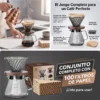 Product_photos_people_using_it_202608031159 Cafetera de Vertido, Jarra de Vidrio Borosilicato de 20 oz con 100 pcs Filtros de Papel V60 por Gsform, Mango de Nogal y Tapa de Vidrio, Cafetera de Goteo para Hogar